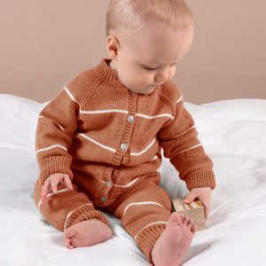 Stickad overall Vårränder - garnpaket i Bluum Soft Merino Ull