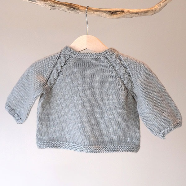 Stickad tröja Kamelia - garnpaket från Bluum i Sunset in Sahara