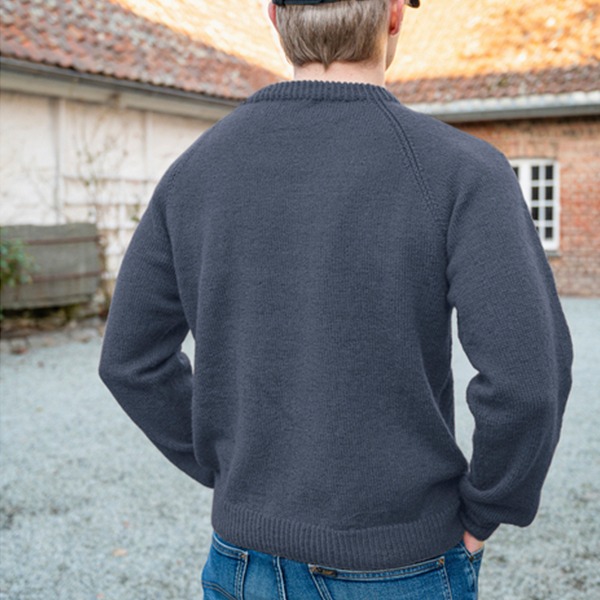 Stickad tröja Ultimat till män - garnpaket i Bluum Soft Merino Ull