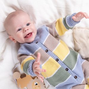 Stickad overall Sockervadd med raglan - garnpaket i Bluum Soft Merino Ull
