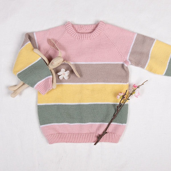 Stickad tröja Sockervadd - garnpaket i Bluum Soft Merino Ull