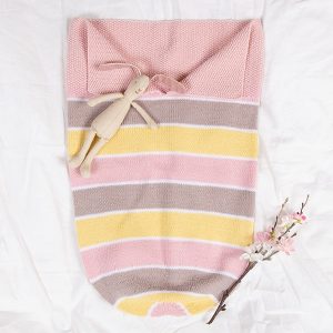 Stickad Myspåse Sockervadd - garnpaket i Bluum Soft Merino Ull