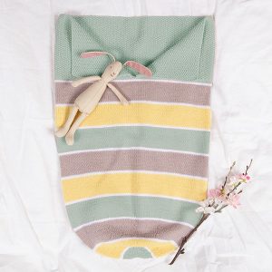 Stickad Myspåse Sockervadd - garnpaket i Bluum Soft Merino Ull