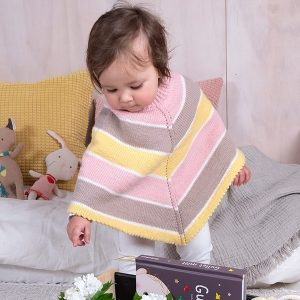 Stickat set Poncho och mössa Sockervadd - garnpaket i Bluum Soft Merino Ull