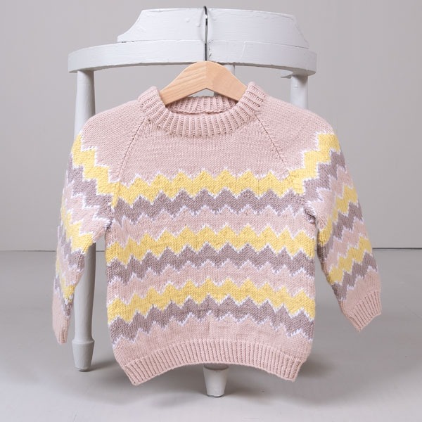 Stickad tröja Lollipop - garnpaket i Bluum Soft Merino Ull
