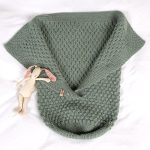 Stickad Myspåse Bubblor - garnpaket i Bluum Pure Eco Baby Wool