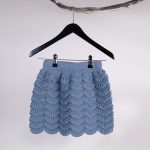 Stickad kjol Våg - garnpaket i Bluum Pure Eco Baby Ull