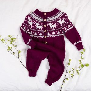 Stickad overall Bambi - garnpaket i Bluum Pure Eco Baby Woo