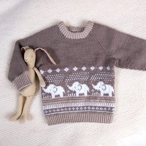 Stickat set Elefanterna badar - garnpaket i Bluum Soft Merino Ul