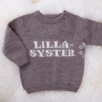 Stickad tröja Lillasyster - garnpaket i Bluum Pure Eco Baby Wool