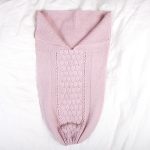 Stickad Myspåse Droppe - garnpaket i Bluum Pure Eco Baby Wool