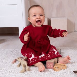 Stickat set Renklänning och tomteluva - garnpaket i Bluum Pure Eco Baby Wool