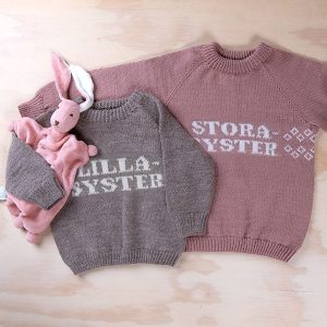 Stickad tröja Lillasyster - garnpaket i Bluum Pure Eco Baby Wool