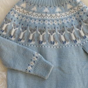 Stickad tröja Räv - garnpaket i Bluum Pure Eco Baby Woo
