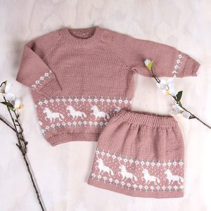 Stickat set Enhörning tröja och kjol - garnpaket i Bluum Pure Eco Baby Woo