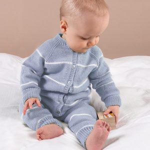 Stickad overall Vårränder - garnpaket i Bluum Soft Merino Ul
