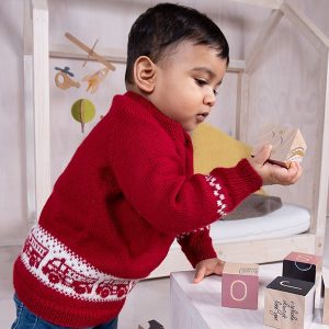 Stickad tröja Brandbil - garnpaket i Bluum Soft Merino Ul