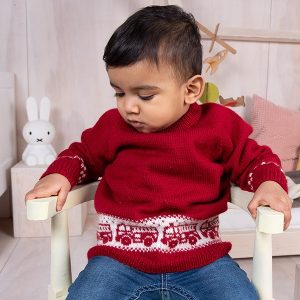 Stickad tröja Brandbil - garnpaket i Bluum Soft Merino Ul