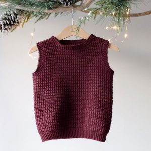 Stickad väst Hugo - garnpaket i Bluum Soft Merino Ull