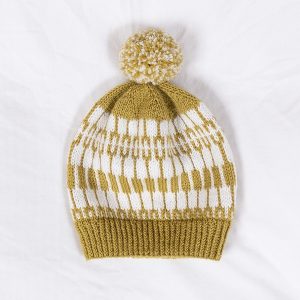 Stickat set tröja Lärka och mössa - garnpaket i Bluum Pure Eco Baby Wool