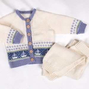Stickat set Segelbåtar kofta och byxa - garnpaket i Bluum Soft Merino Ul