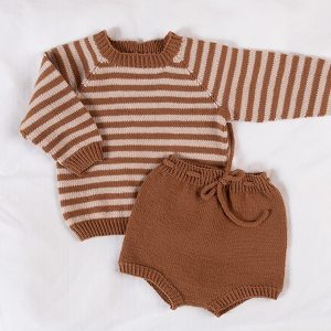 Stickat set Tröja och blöjbyxa ränder - garnpaket i Bluum Soft Merino Ul