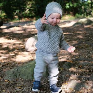 Stickad set Bubblor m/tröja, byxa och mössa - garnpaket i Bluum Pure Eco Baby Wool