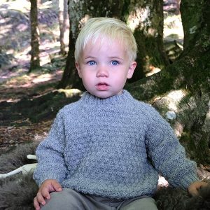 Stickad tröja Bubblor m/mössa - garnpaket i Bluum Pure Eco Baby Wool