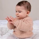 Stickad tröja Lilla grodd - garnpaket i Bluum Fluffy Alpaca