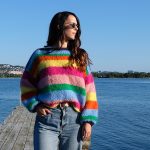 Stickad tröja Savannah till dam - garnpaket från Bluum i Fnugg