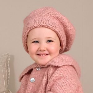 Stickad kappa Ellinor m/mössa - garnpaket i Bluum Fluffy Alpaca