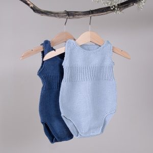 Stickade Bodies med ribb 2st - garnpaket i Bluum Soft Merino Ull