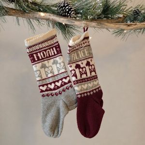 Stickade Julstrumpor Dalahäst och valfria namn - garnpaket i Bluum Pure Eco Baby Wool