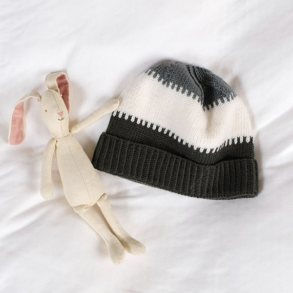 Stickad tröja Ask med mössa - garnpaket i Bluum Soft Merino Ull